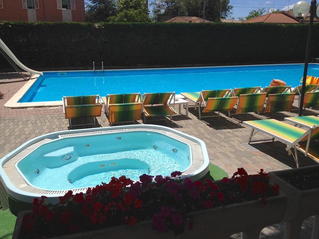 Hotel Doge Rimini Esterno foto